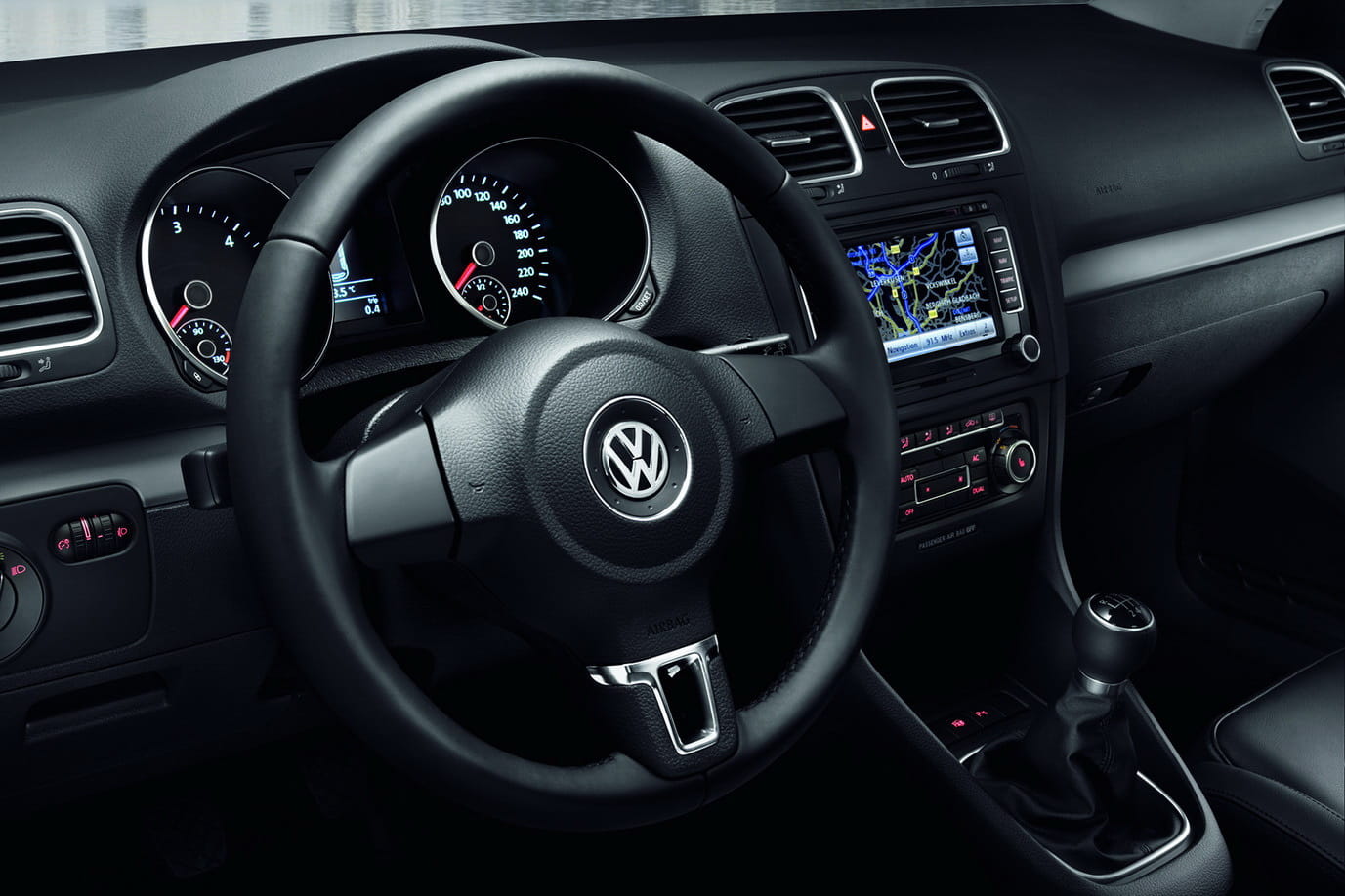Volkswagen Golf VI - Interior 1