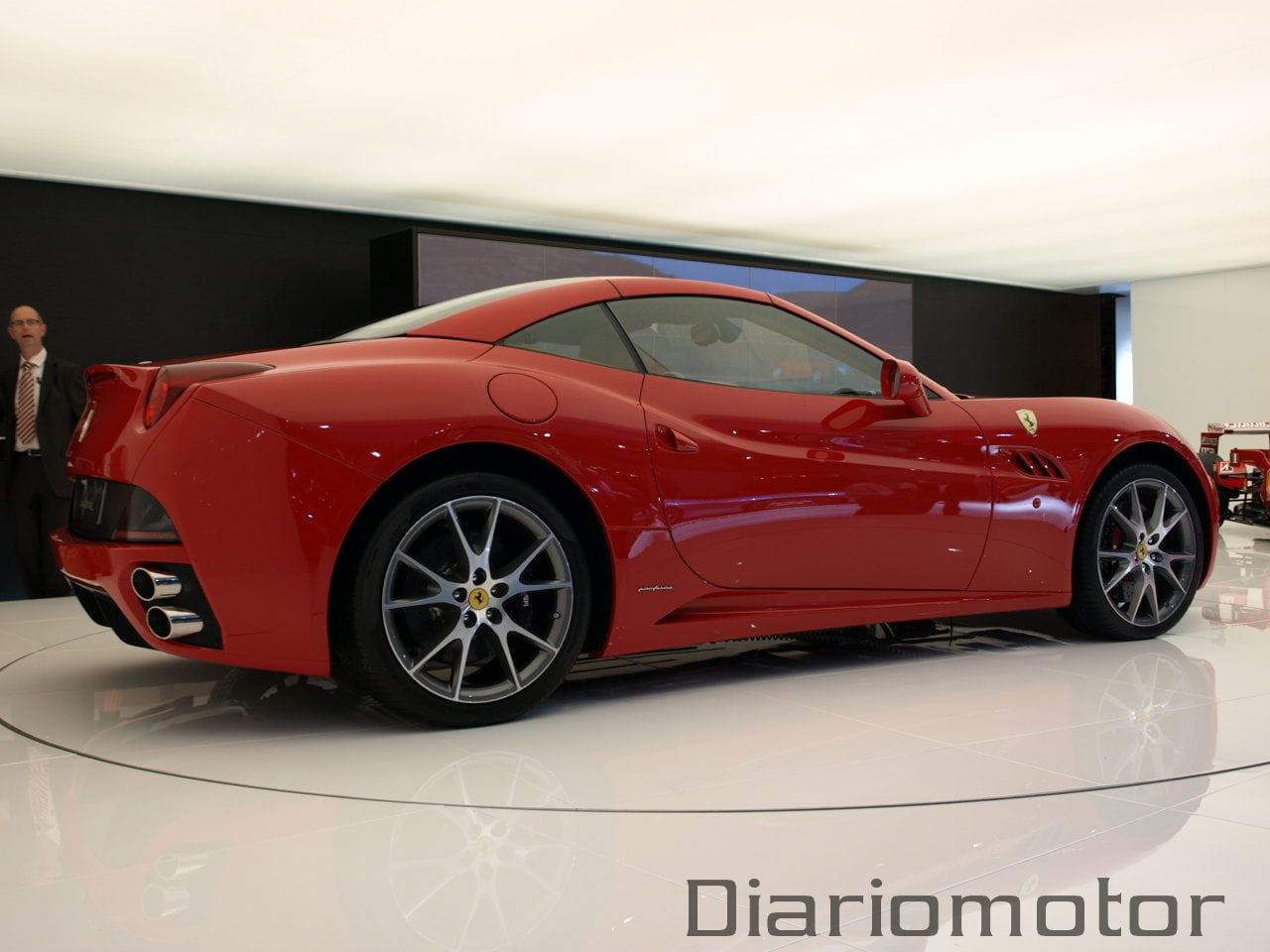Ferrari California en París 2008