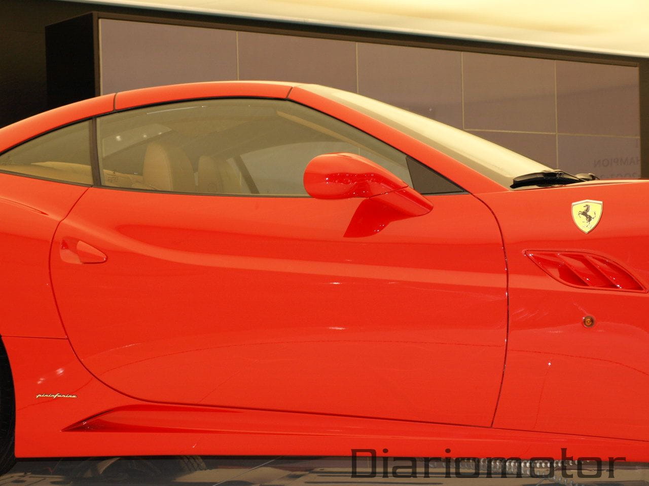 Ferrari California en París 2008