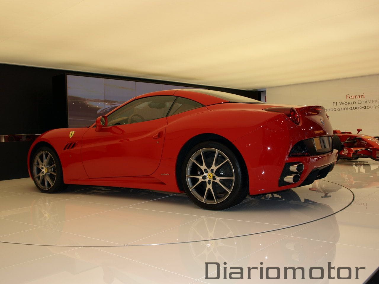 Ferrari California en París 2008