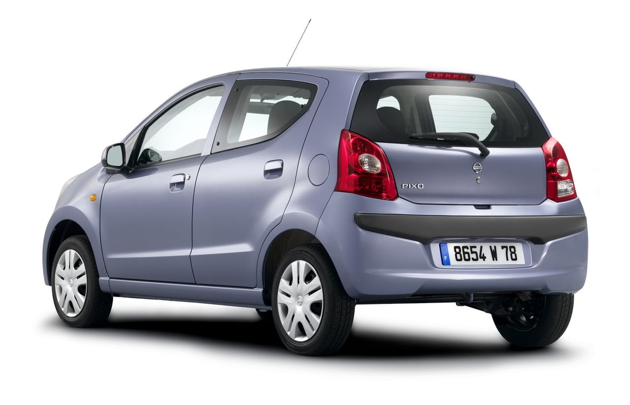 The nissan pixo #3