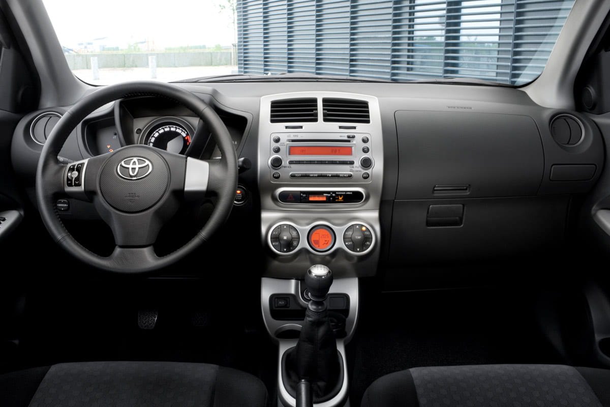 toyota urban cruiser interior #7