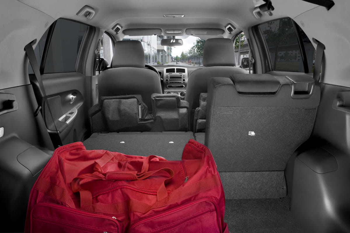 Toyota Urban Cruiser - Interior 1