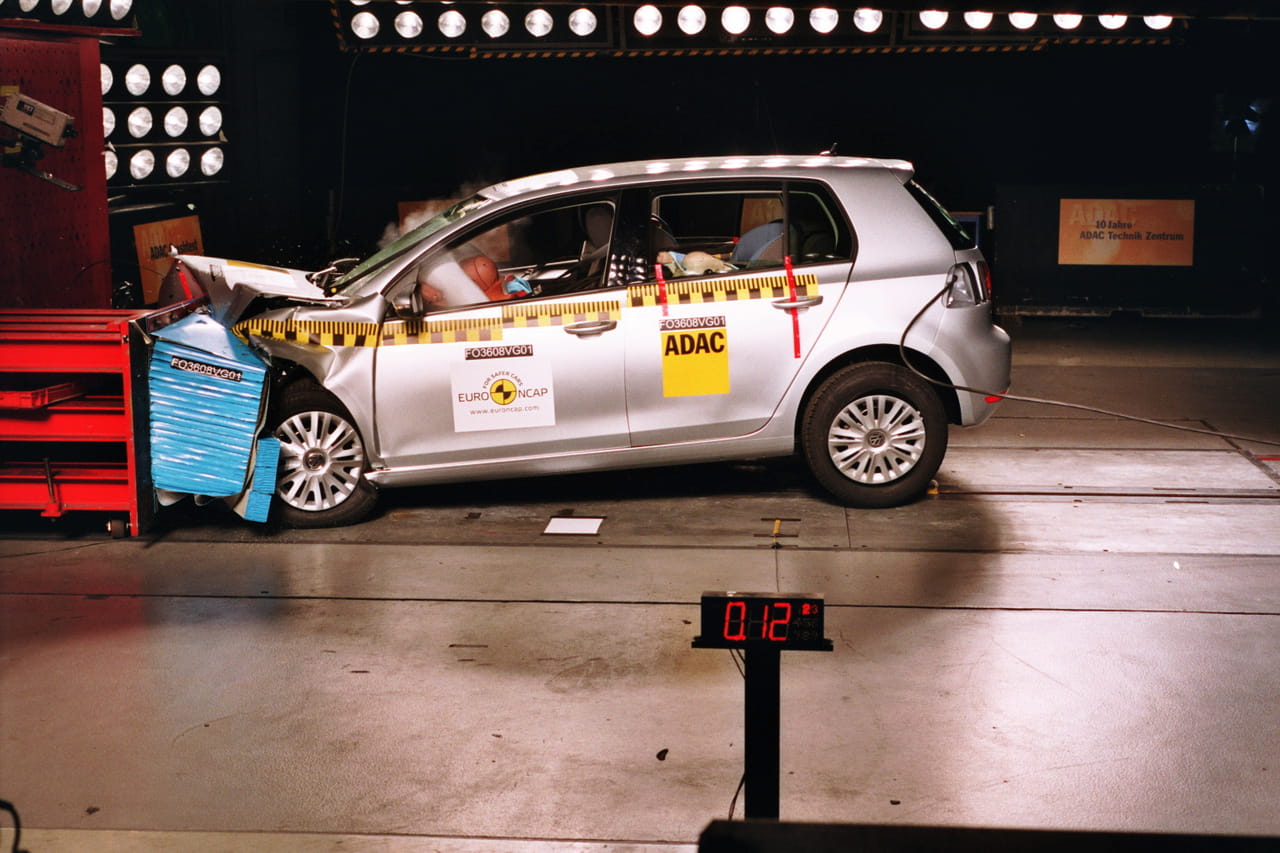 euroncap-vw-golf-01