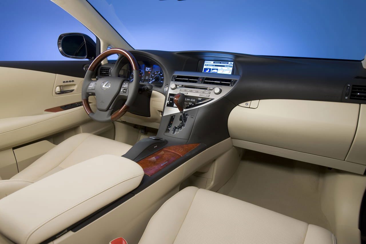 lexus-rx-010