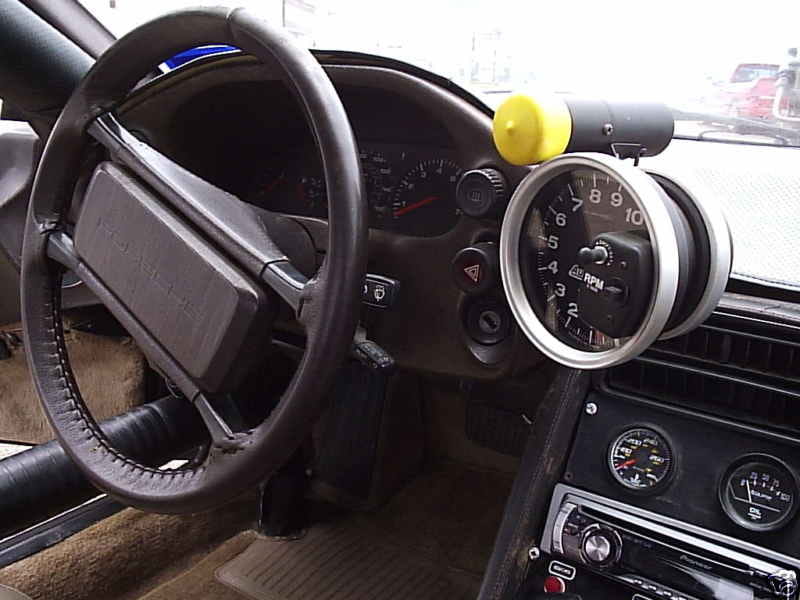 Porsche 928 con motor V8 de Chevrolet