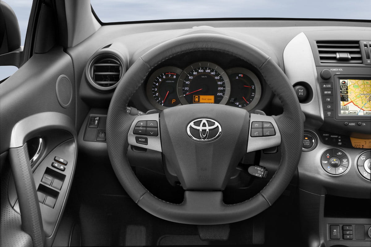 Toyota RAV4 2009 - Interior 8