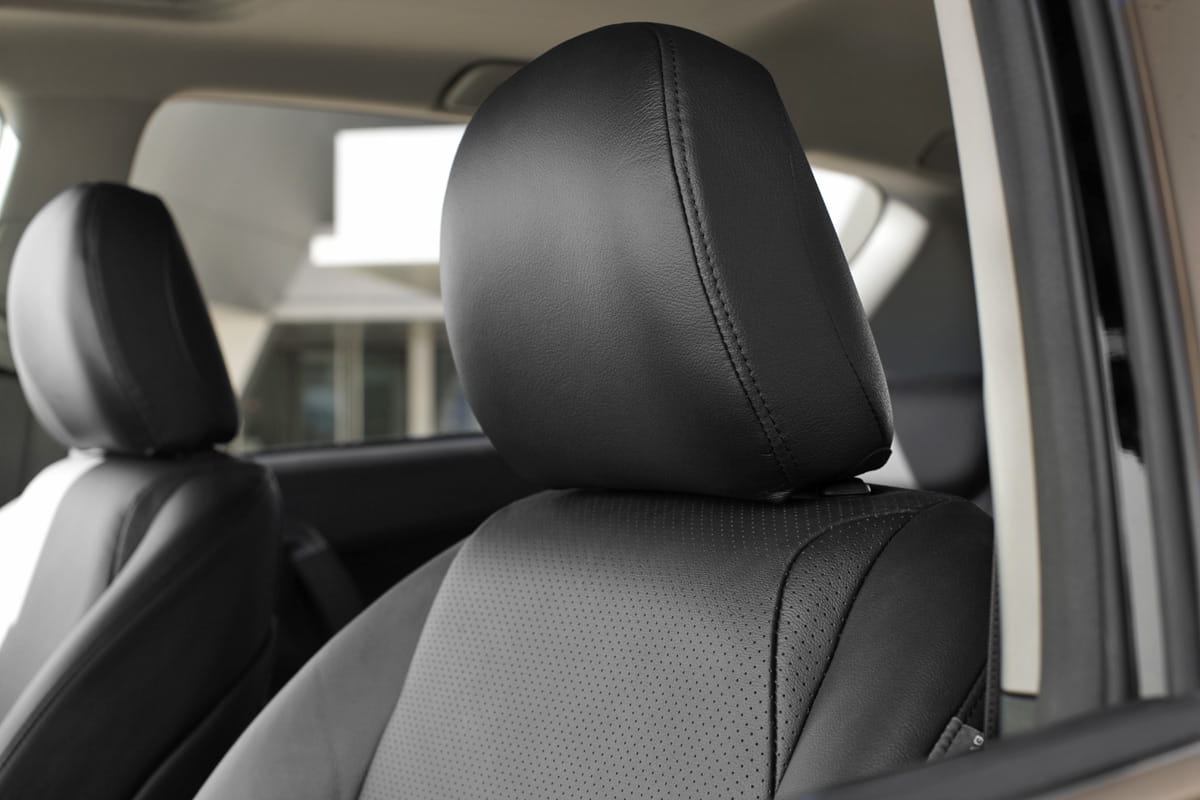 Toyota RAV4 2009 - Interior 3