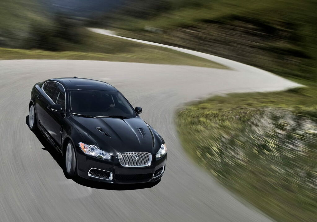 Jaguar XF-R