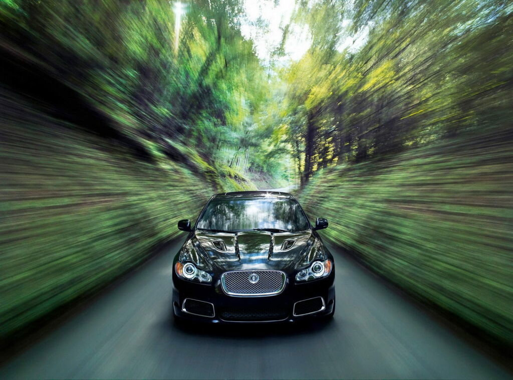 Jaguar XF-R