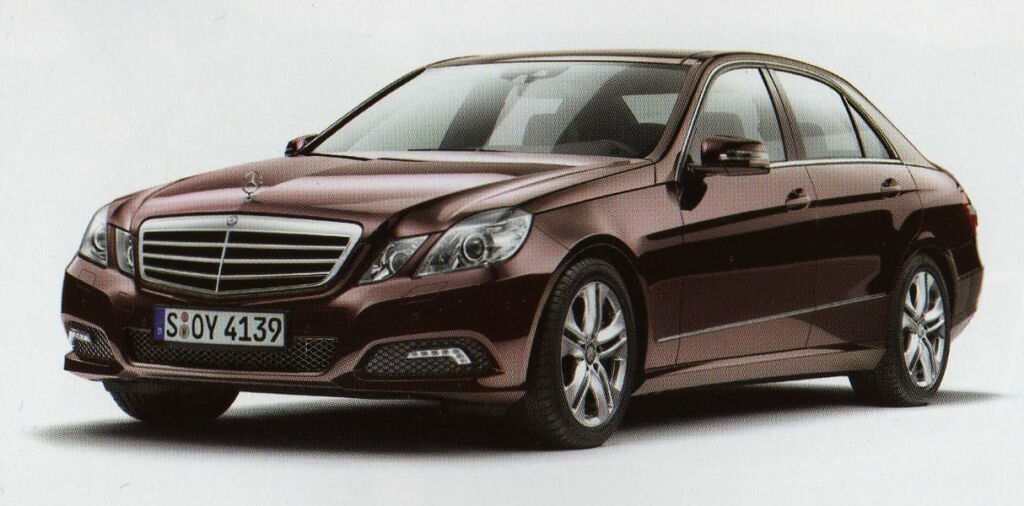 Mercedes Clase E 2010, folleto