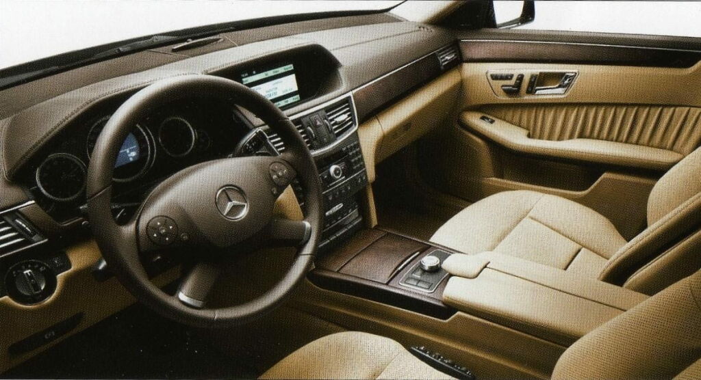 Mercedes Clase E 2010, folleto