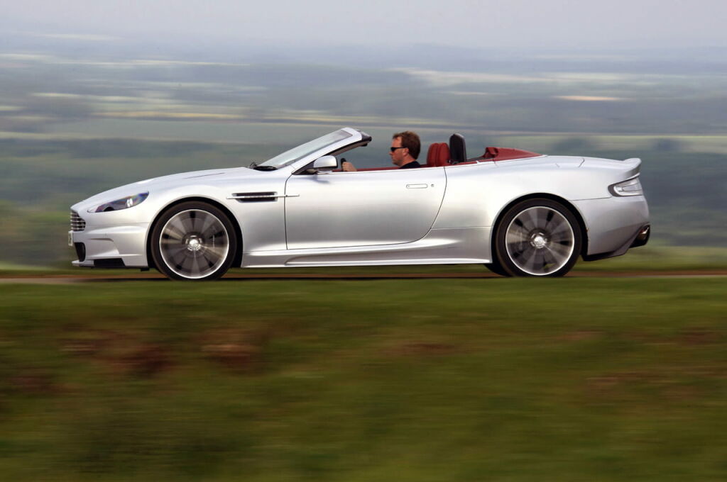 Aston Martin DBS Volante