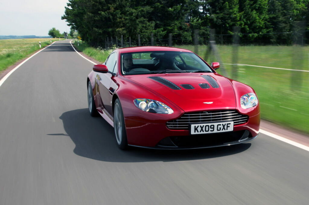 Aston Martin V12 Vantage