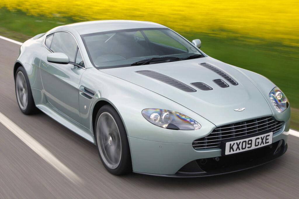 Aston Martin V12 Vantage