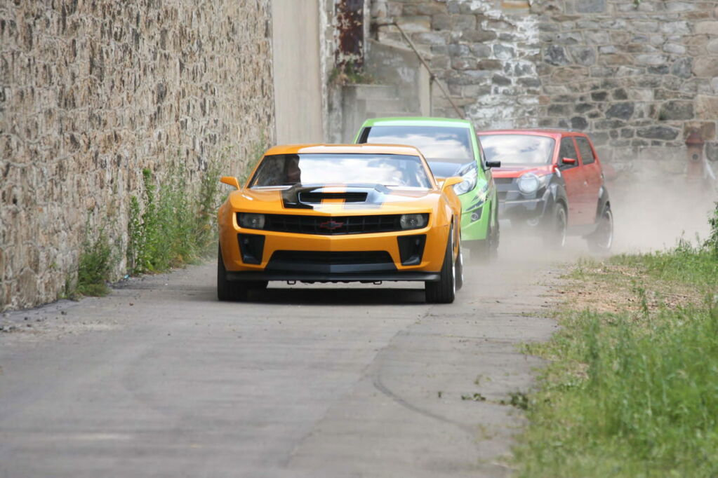 Transformers 2: Revenge of the Fallen. Chevrolet Camaro "Bumblebee", Beat "Skids" y Trax "Mudflap"