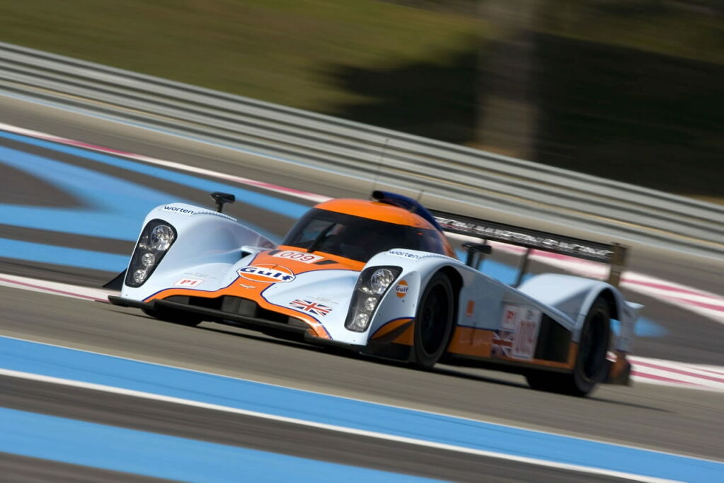 aston-martin-racing-2009-lmp1_4