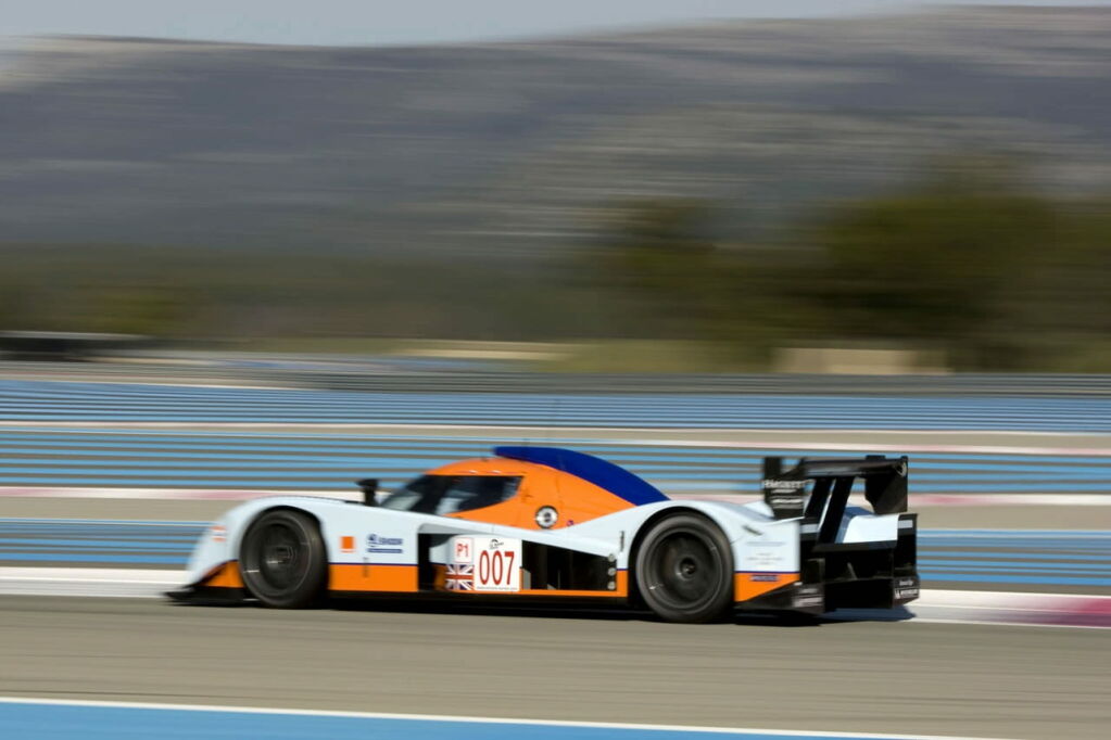 aston-martin-racing-2009-lmp1_6
