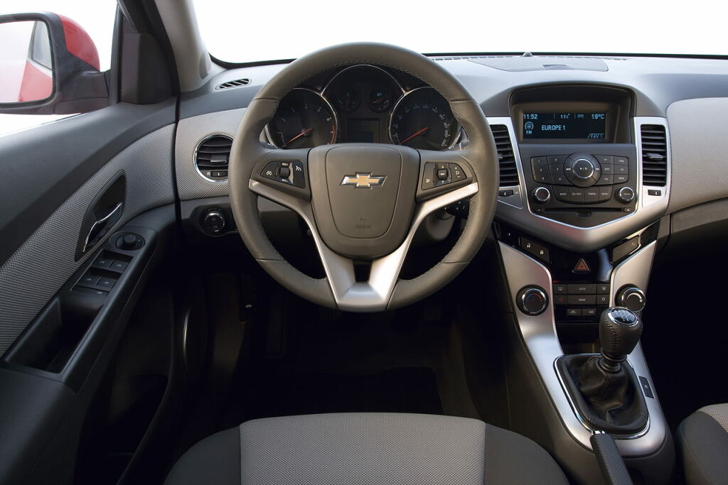 chevrolet-cruze-05