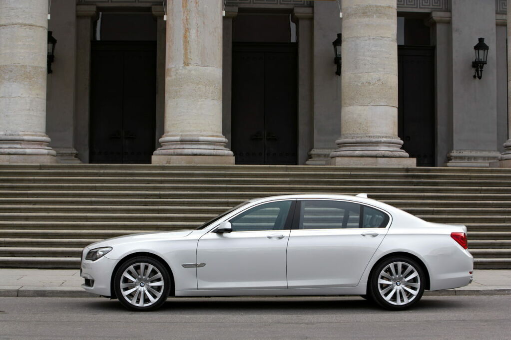 bmw-760i-760li-3
