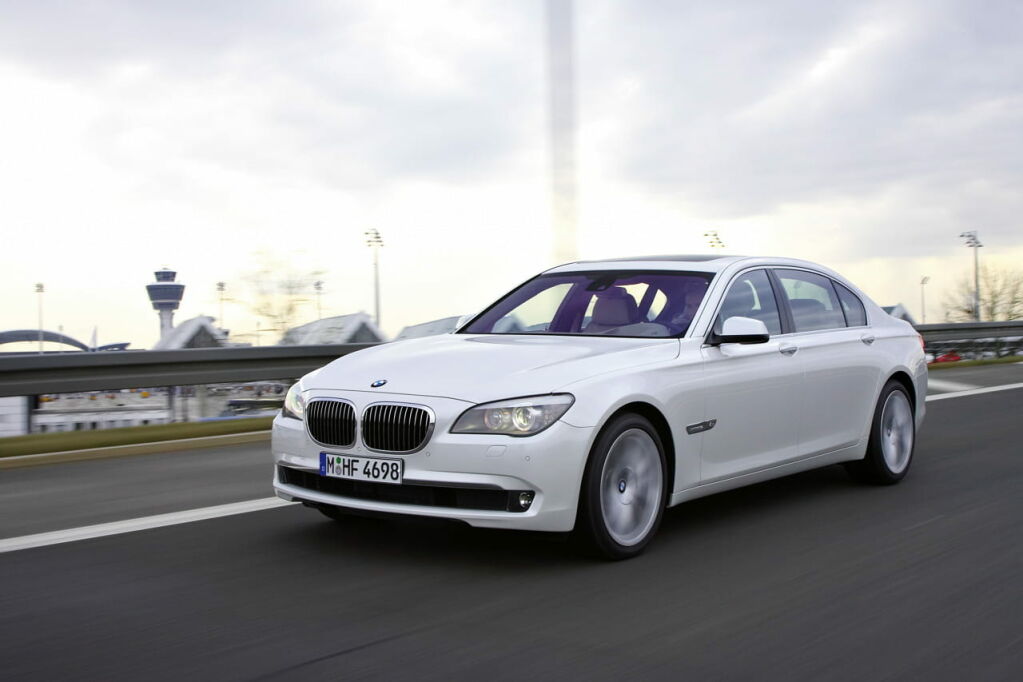 bmw-760i-760li-8