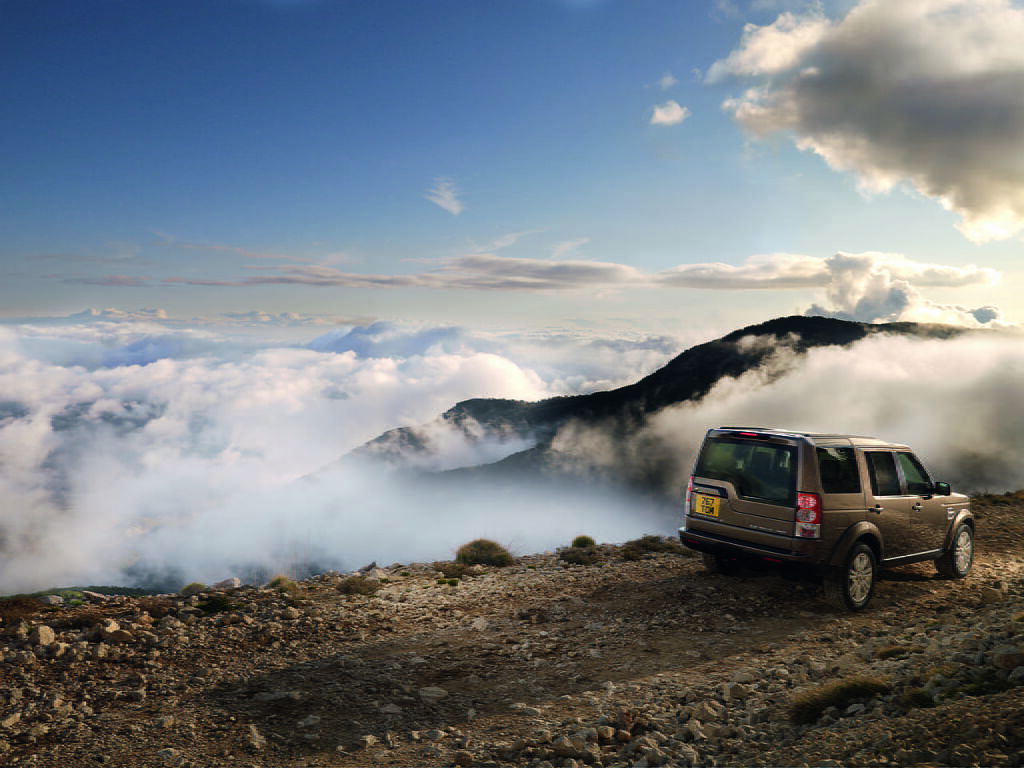 land-rover-discovery4-05