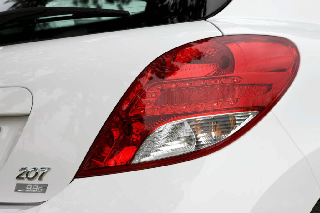 Peugeot 207 99g 2010