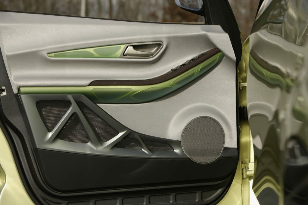 Mercedes BlueZero Concept
