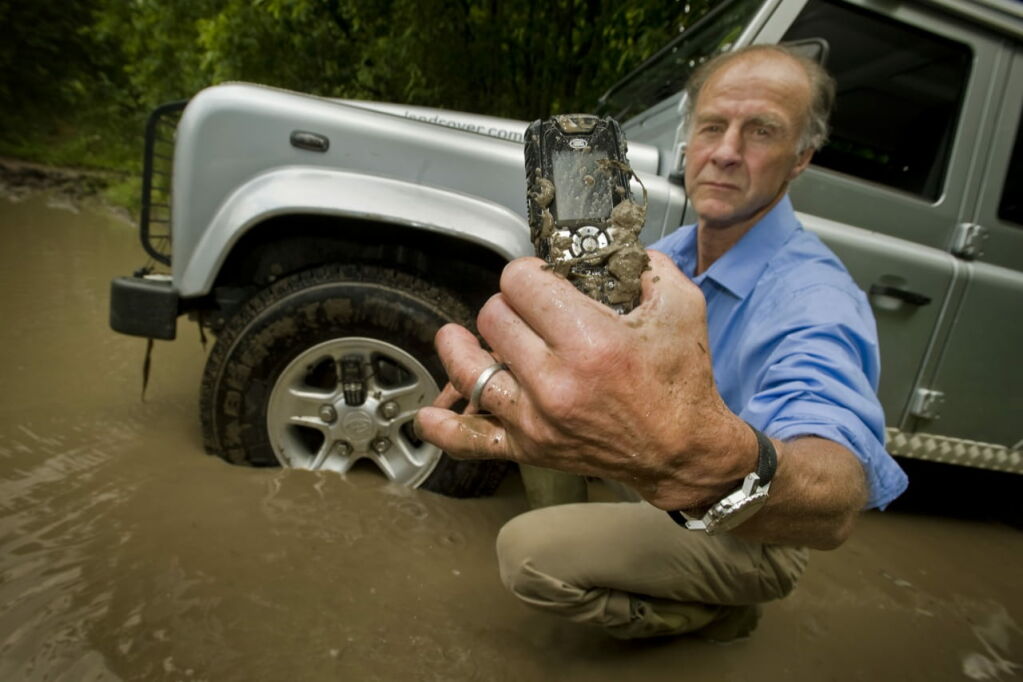 Teléfono móvil Land Rover S1