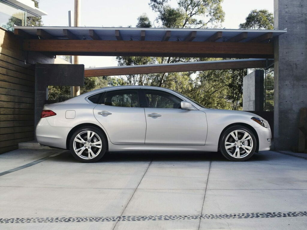 infiniti-m-2011-9