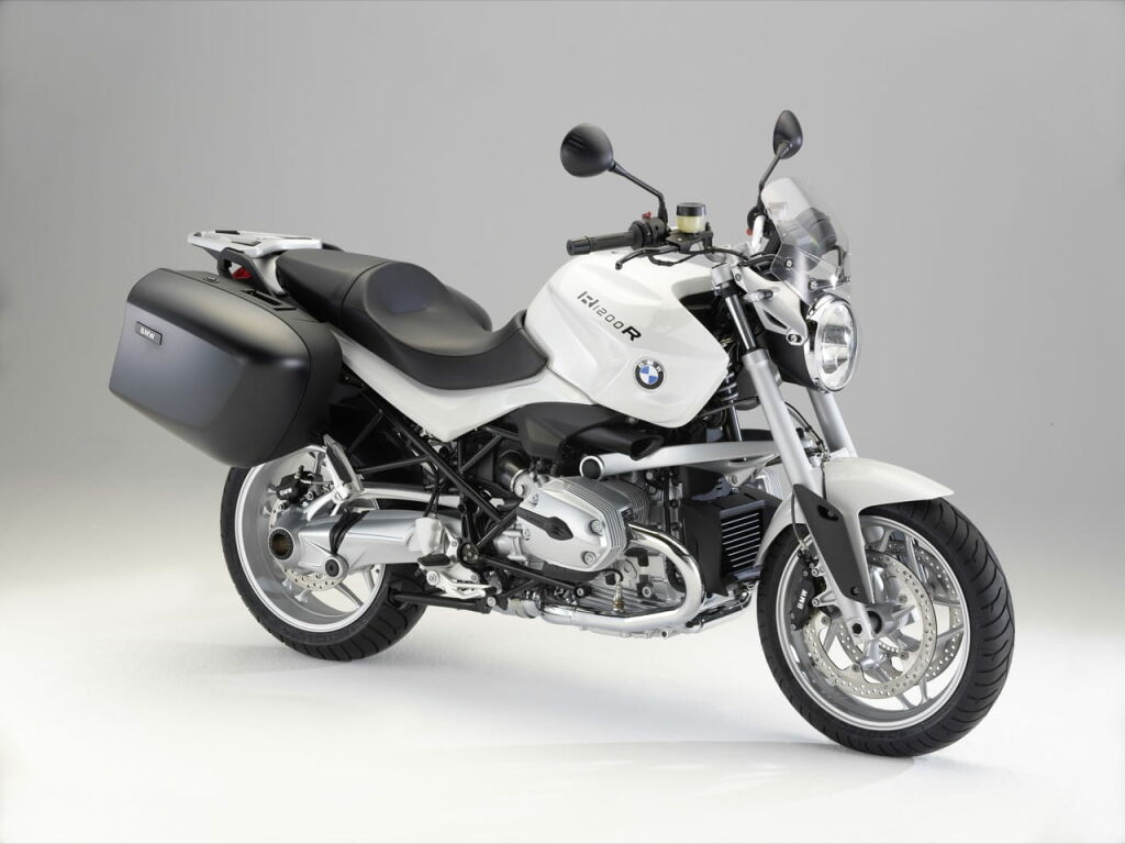 bmw-1200-rr-touring-special-3-1024x768.jpg