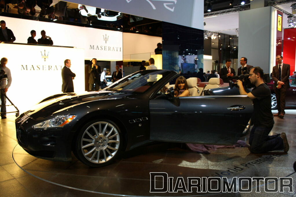 Galería Maserati GranCabrio, elegancia italiana en Frankfurt 2009