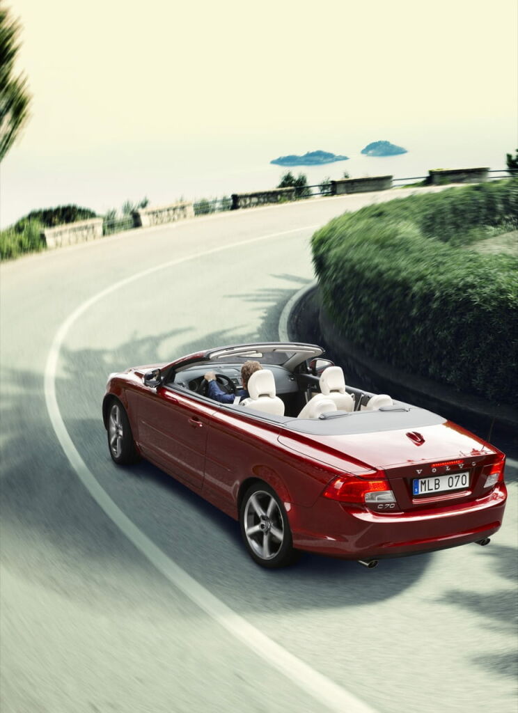 Volvo C70 2010