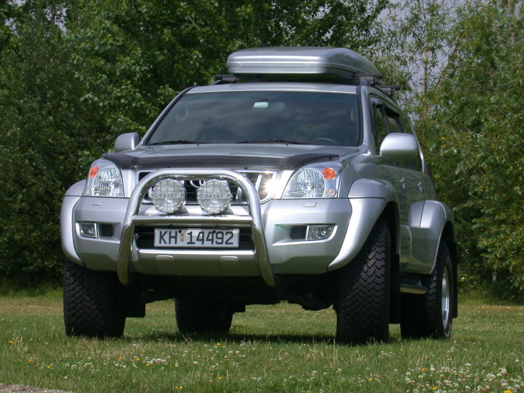 Arctic Trucks113
