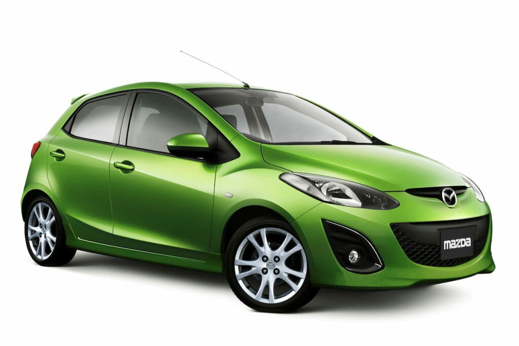 mazda-2-2010-lavado-cara-3