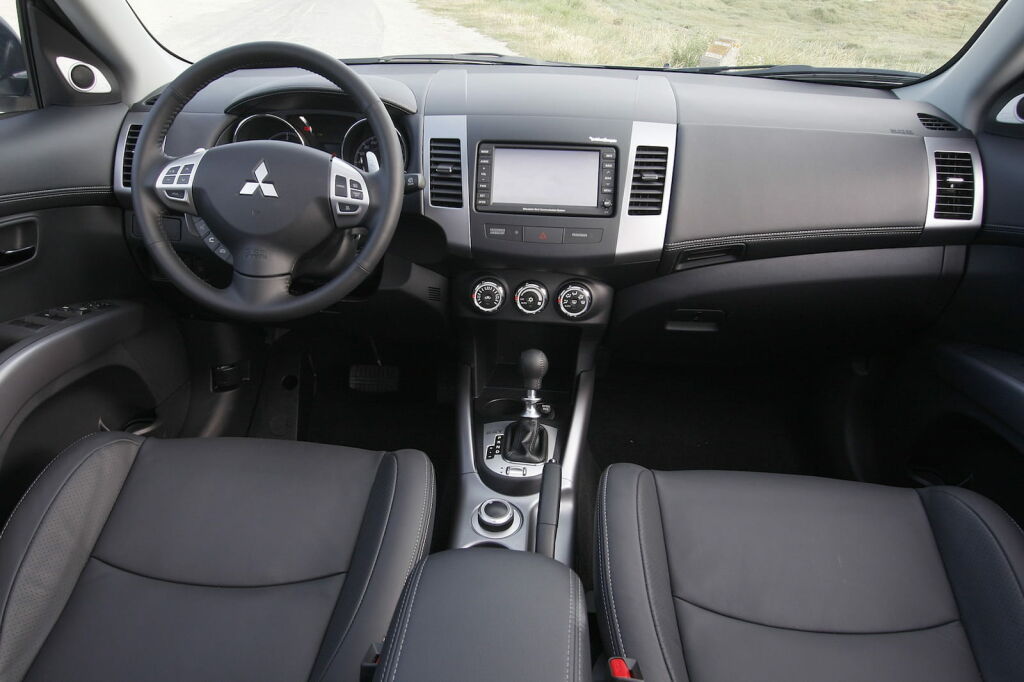 Mitsubishi Outlander 2010