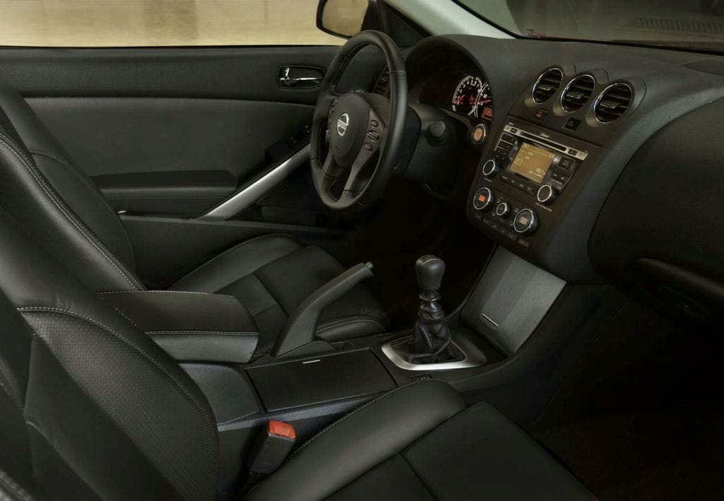 Nissan Altima 2010