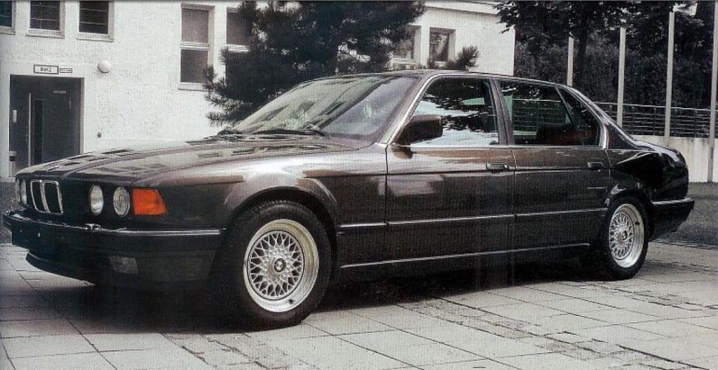 bmw-767il-2-1024x528.jpg