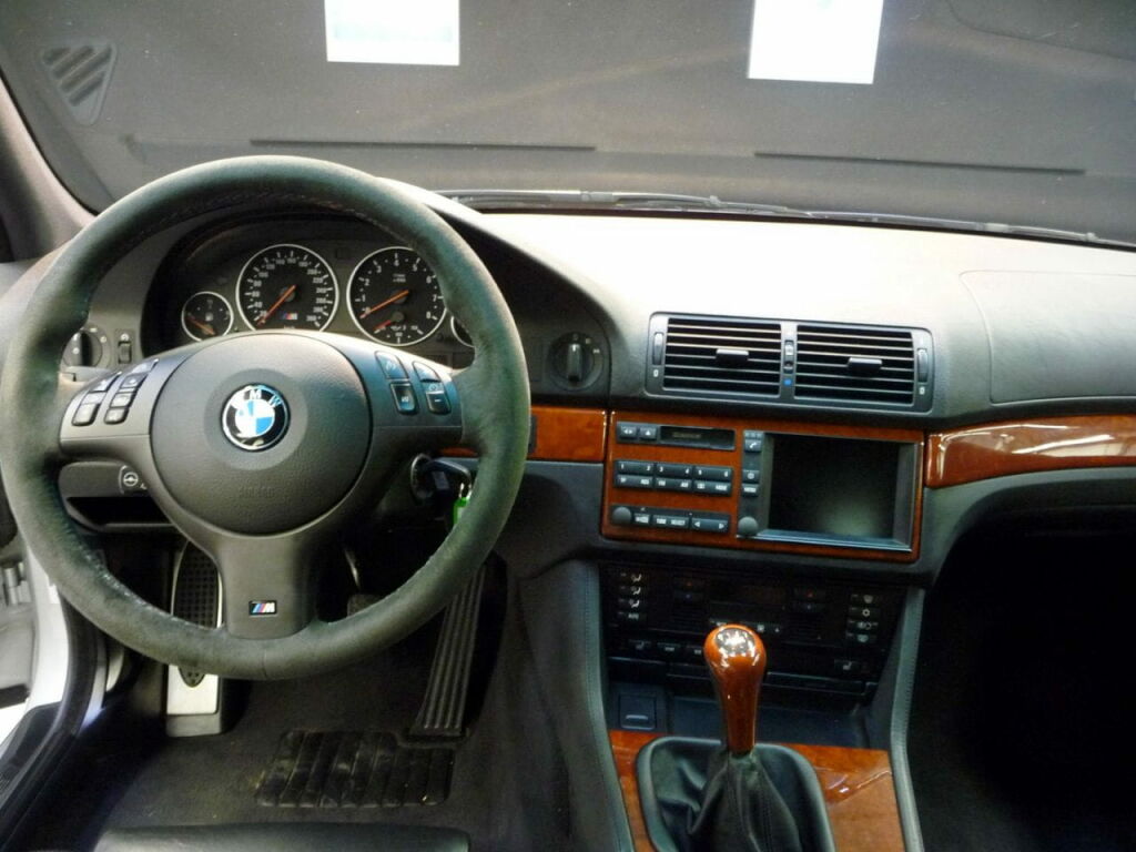 bmw-m5-e39-touring-3