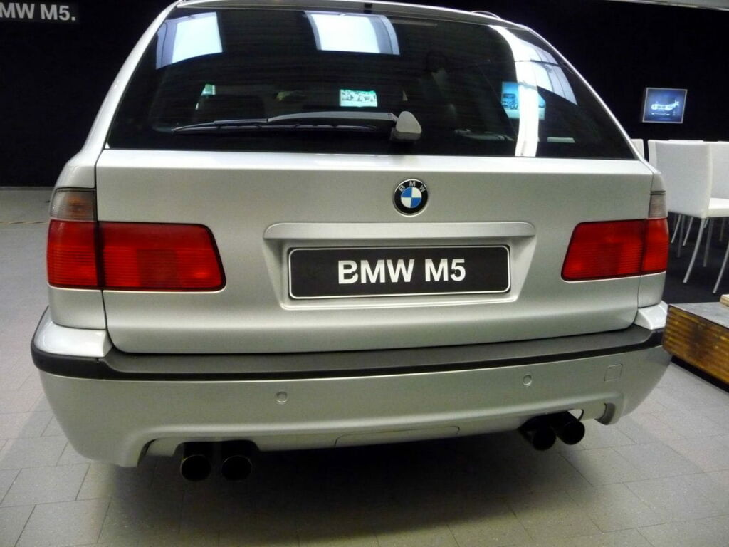 bmw-m5-e39-touring-5