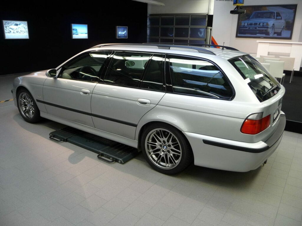 bmw-m5-e39-touring-6