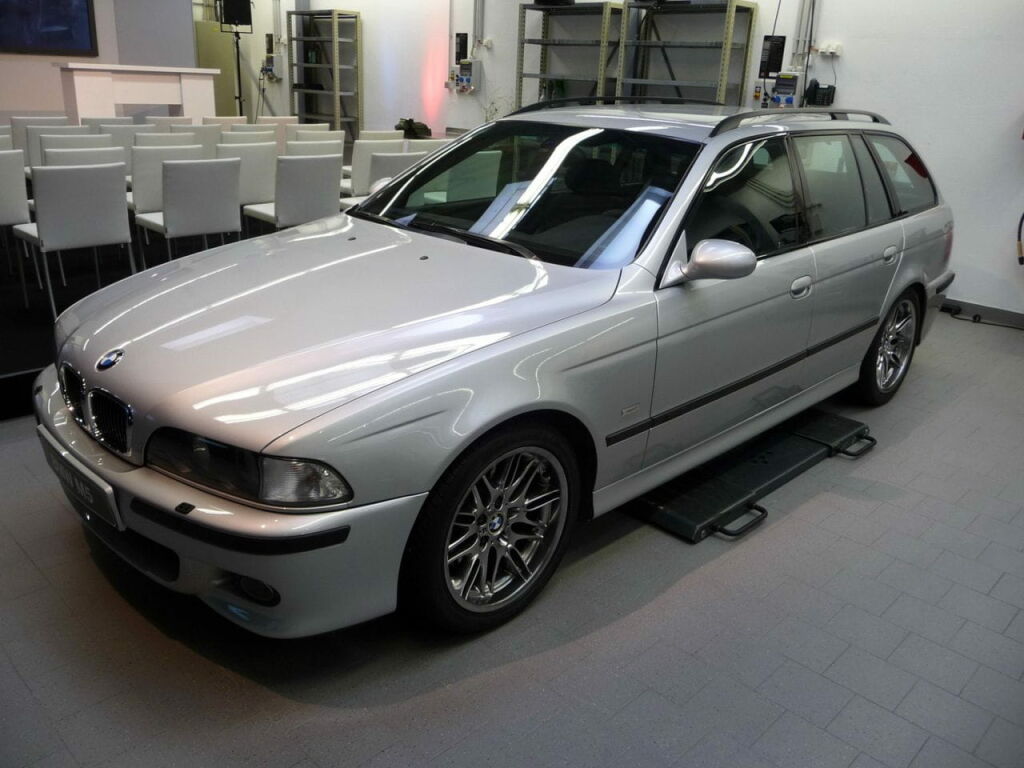 bmw-m5-e39-touring-7