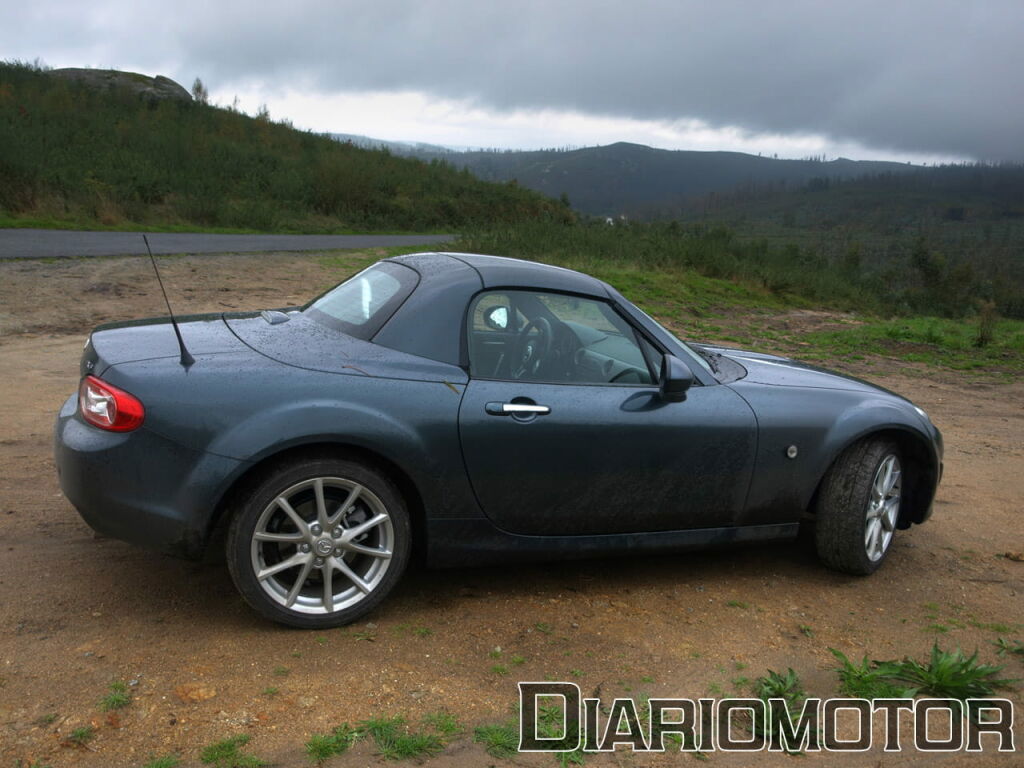 Mazda MX-5 Roadster Coupé 2.0 de 160 CV a prueba