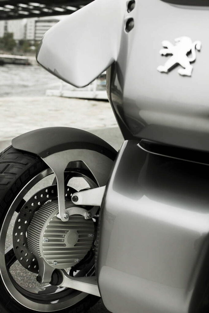 Peugeot Concept HYbrid3 Evolution