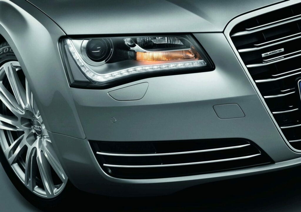 Audi A8 2011-1