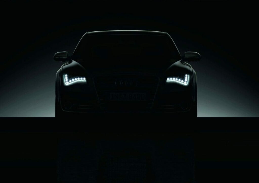 Audi A8 2011-30