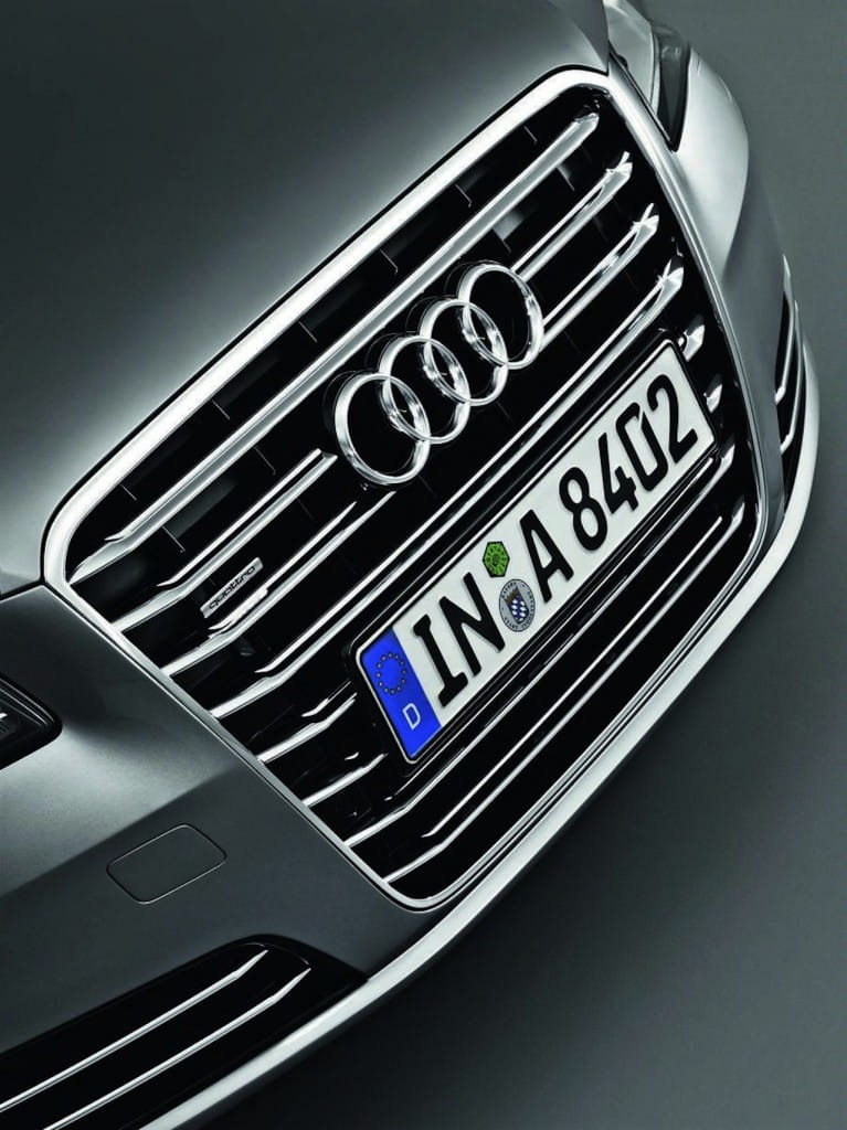 Audi A8 2011-39