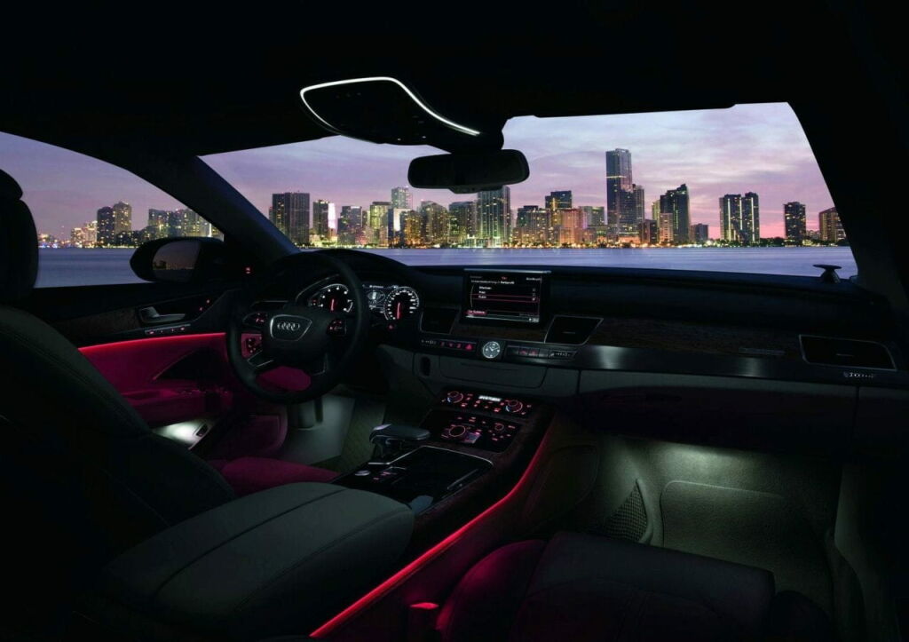 Audi A8 2011-50