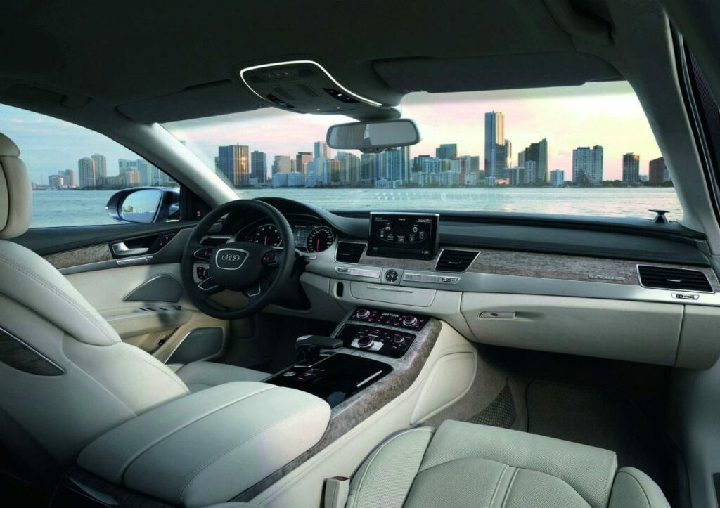 Audi A8 2011-52