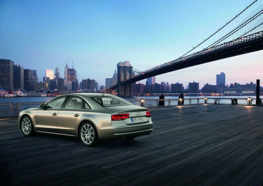 Audi A8 2011-64